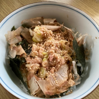 混ぜるだけ！簡単ツナ丼♫